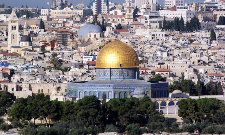 وكانت فلسطين في قلوب العديد من الشعراء