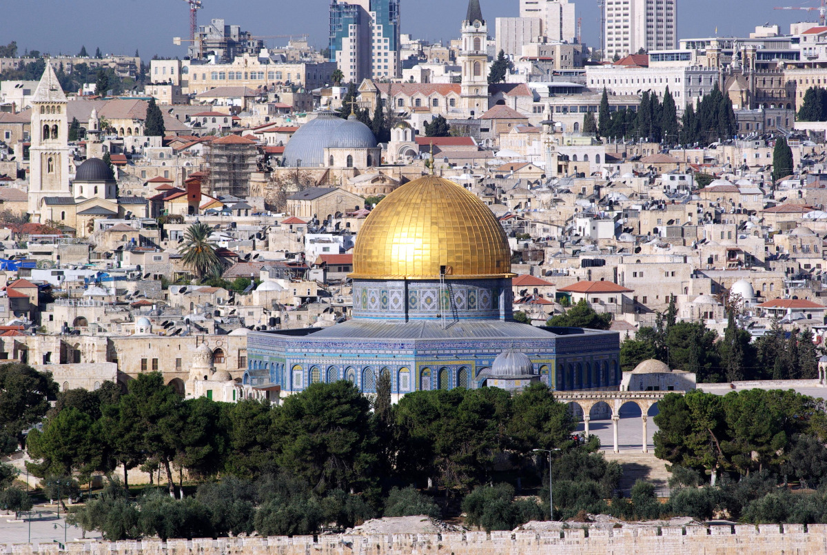 وكانت فلسطين في قلوب العديد من الشعراء