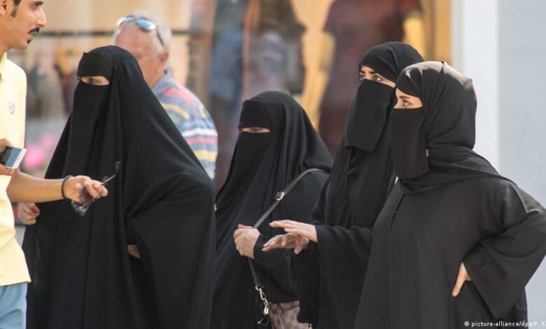 مقارنة بين التفاح والبرتقال – امرأة مغربية تثير حفيظة نساء الخليج
