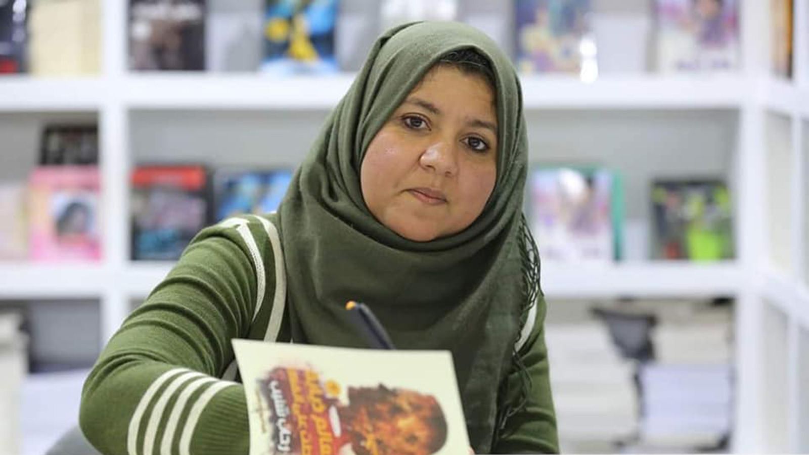 رحاب شنيب: المرأة الليبية حاضرة ومعبرة في مجال الكتابة الأدبية (مواقع التواصل الاجتماعي)