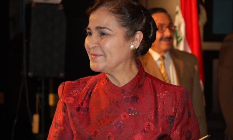 وترى زينب العواجي أن أدب المرأة (موقع التواصل الاجتماعي) مهمش