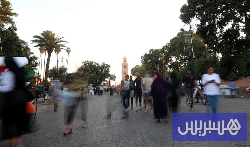 الجدل حول الحجاب في فرنسا يثير الجدل حول حدود حرية اللباس في المغرب