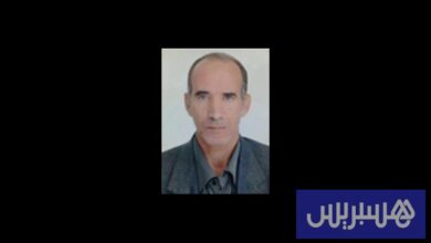 الشباب يتركون السياسة.