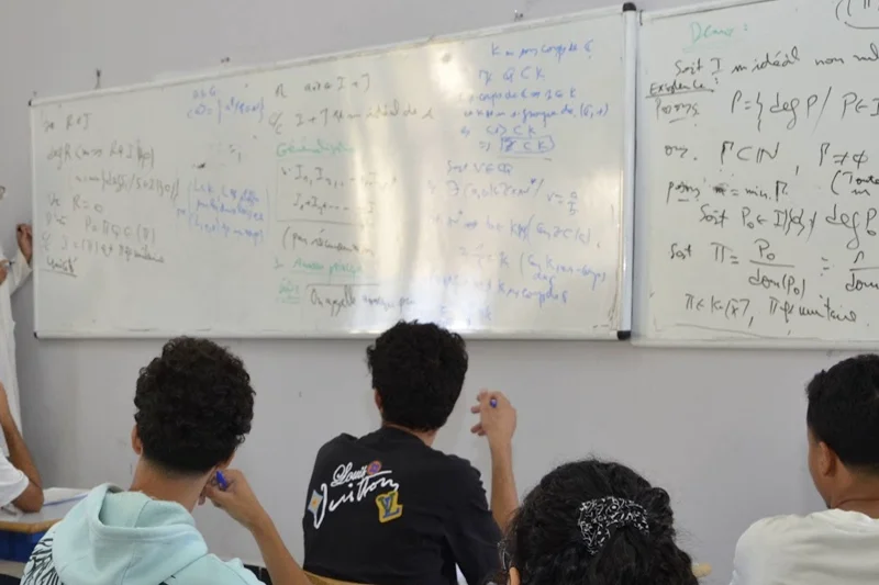 تلاميذ المغرب يتراجعون في بيزا و73% دون المستوى الأساسي