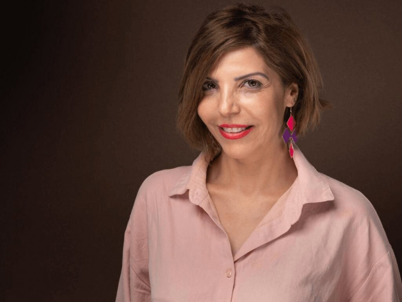 لطيفة أحرار: "جانب الخبز السياسة".. ودخول الفنانين البرلمان ممارسة ديمقراطية يتحكم فيها الصندوق